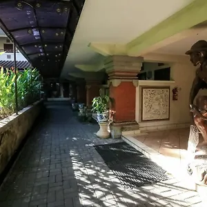 Отель Legian **