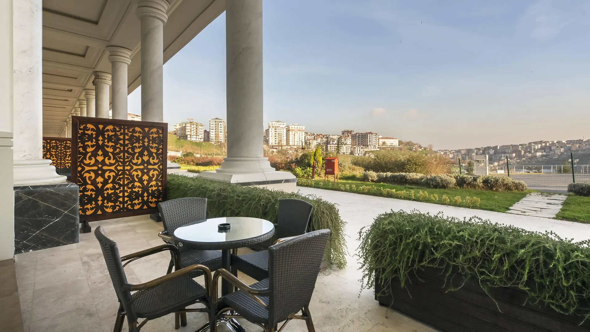 Vialand Palace Hotel Istanboel